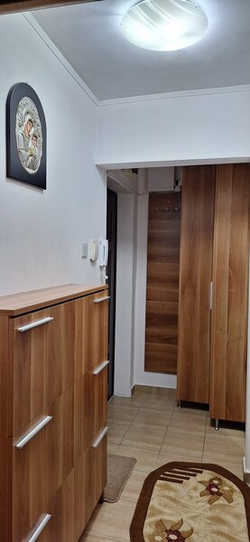 Berceni, Lamotesti, renovat, mobilat/utilat complet, 2AC, 2TV, parcare ADP